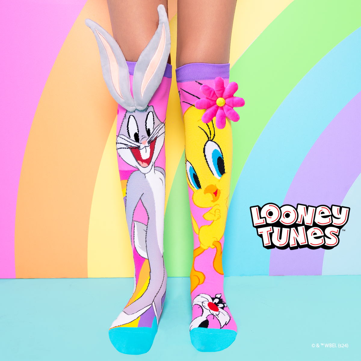 MEIAS TWEETY E BUGS BUNNY